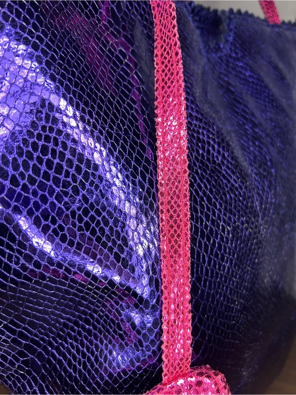 Carlos Falchi Metallic Purple Snakeskin Tote & Pink Pouch - Picture 13 of 16